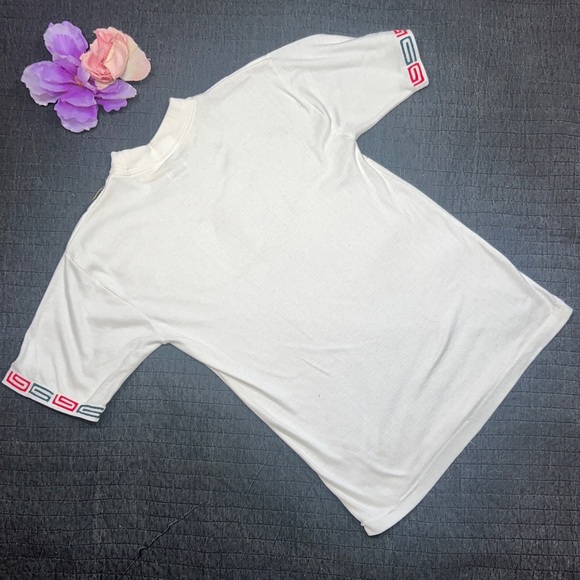 Muzzo Club Women's White Embroidered Bird Collared Short Sleeve Shirt; 42 - Picture 2 of 5